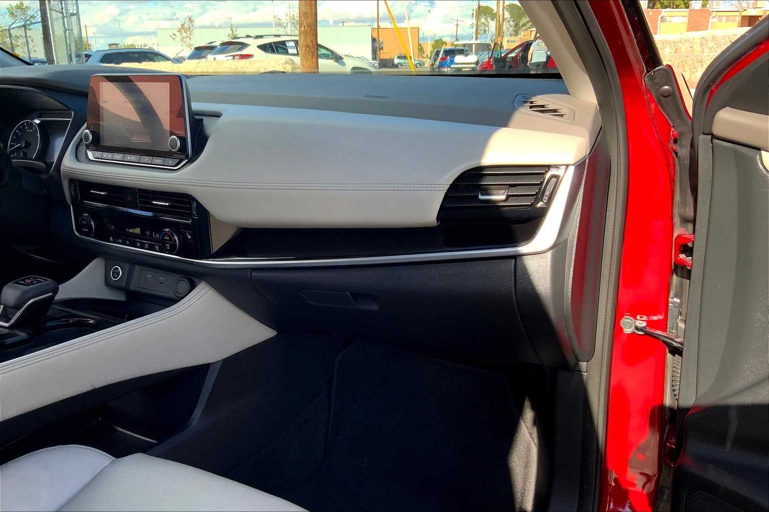 2023 Nissan Rogue SL photo 16