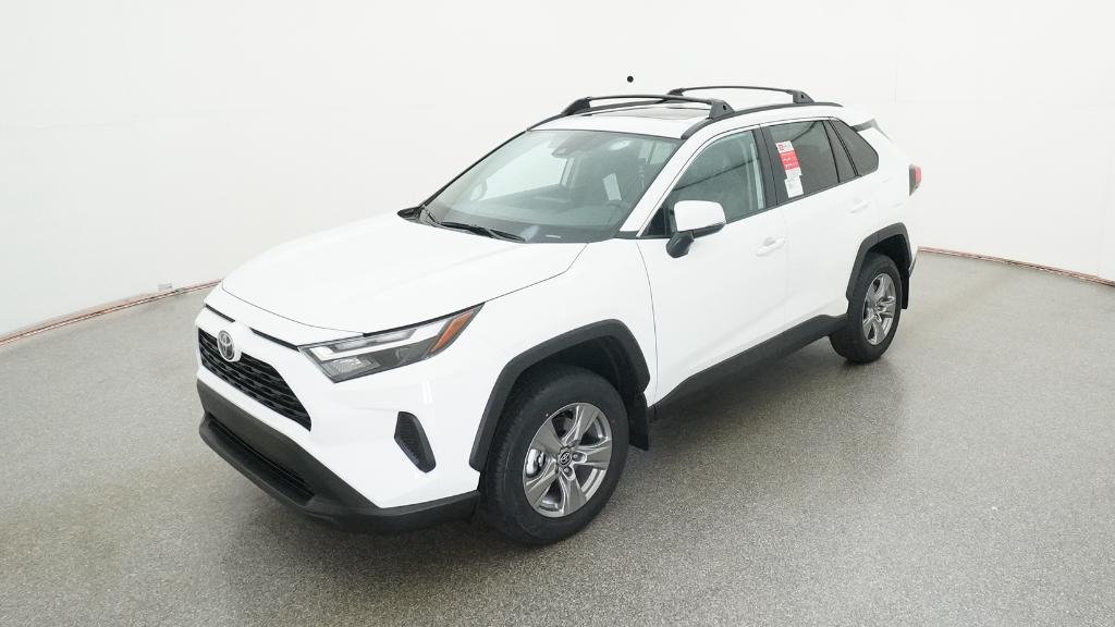 2025 Toyota RAV4 XLE's photo