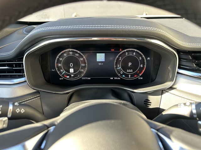 2026 Jaguar F-PACE P250 R-Dynamic S photo 17