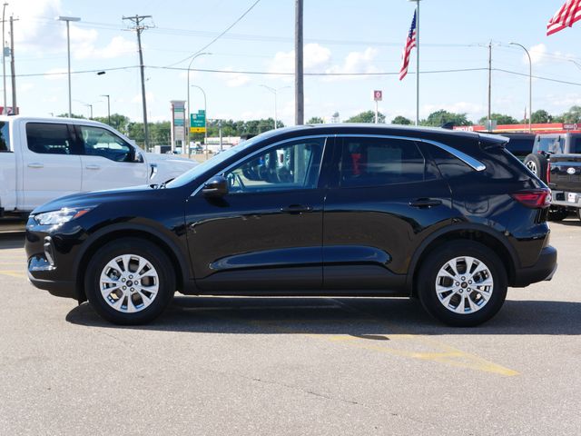 2023 Ford Escape Active photo 2