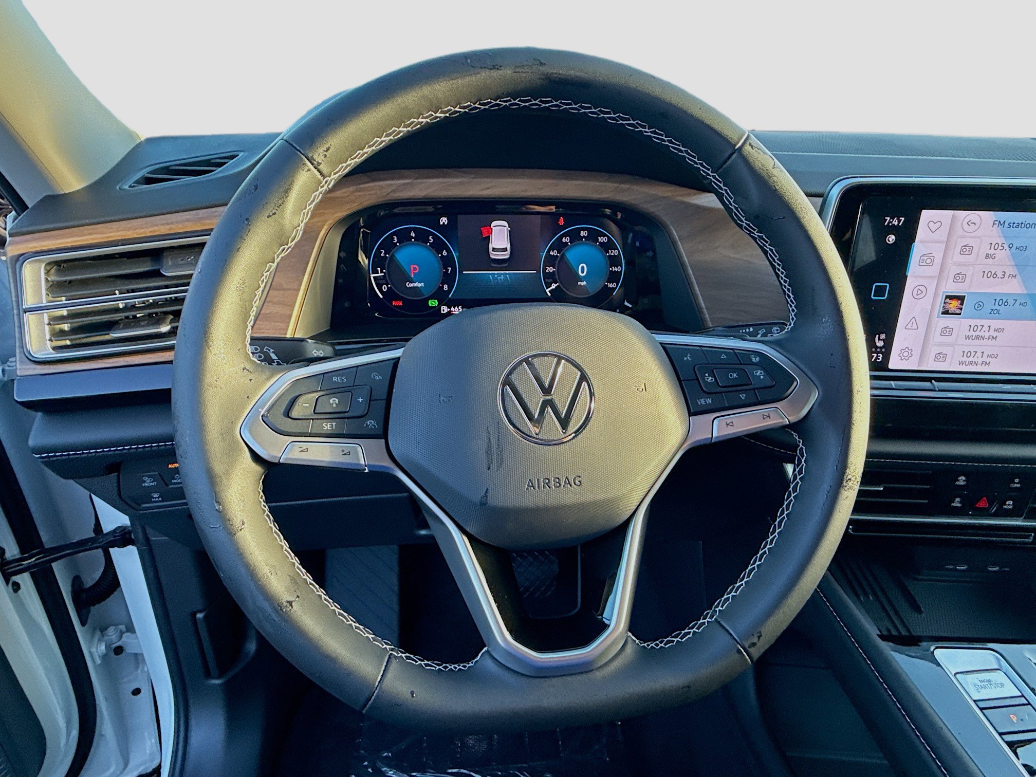 2026 Volkswagen Atlas SE Technology photo 4