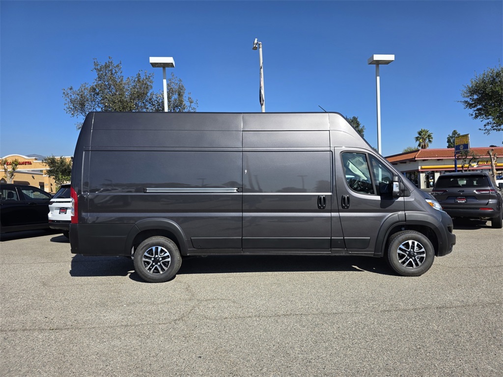 2025 Ram ProMaster 3500 photo 2