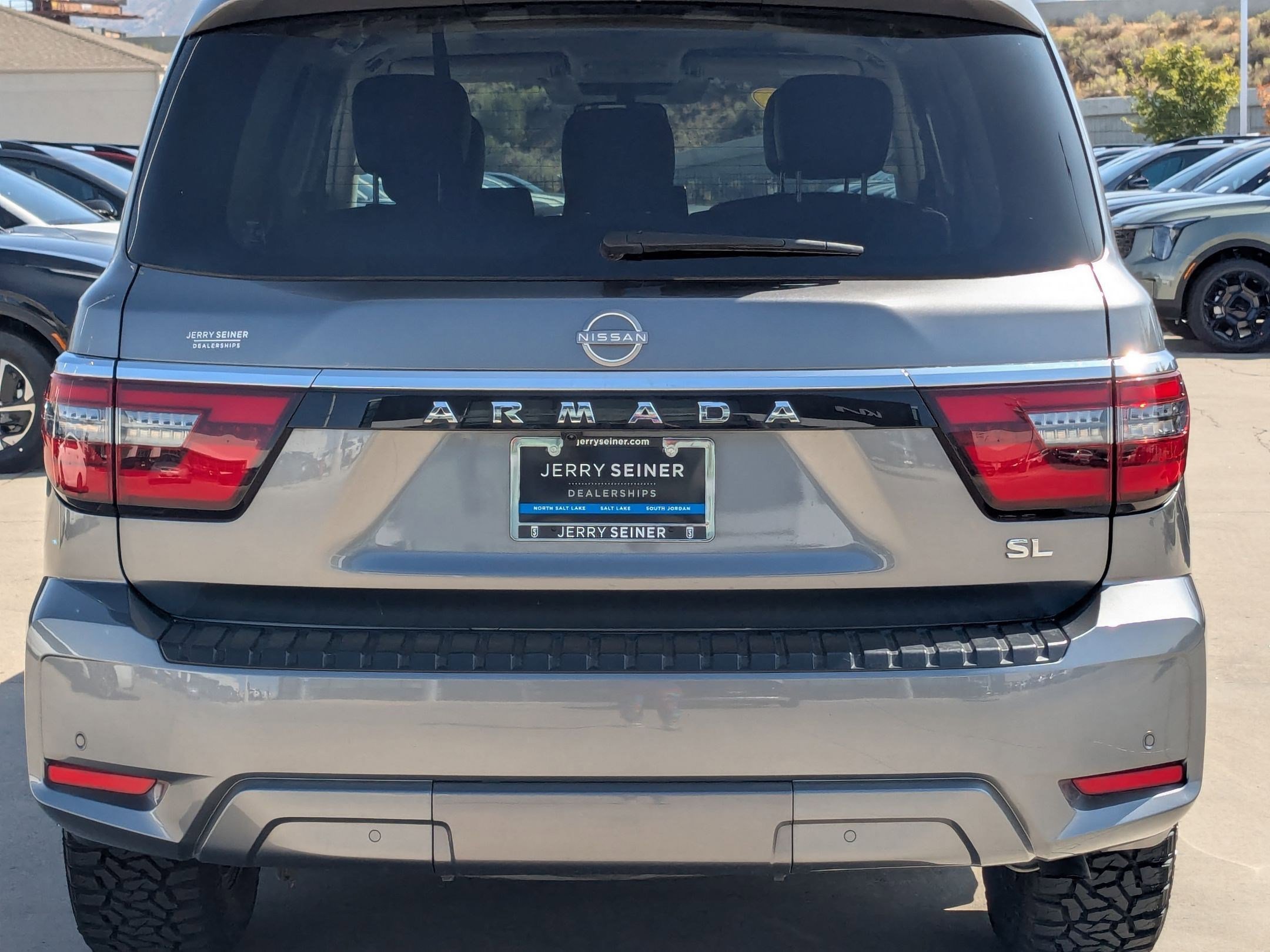 2024 Nissan Armada SL photo 12
