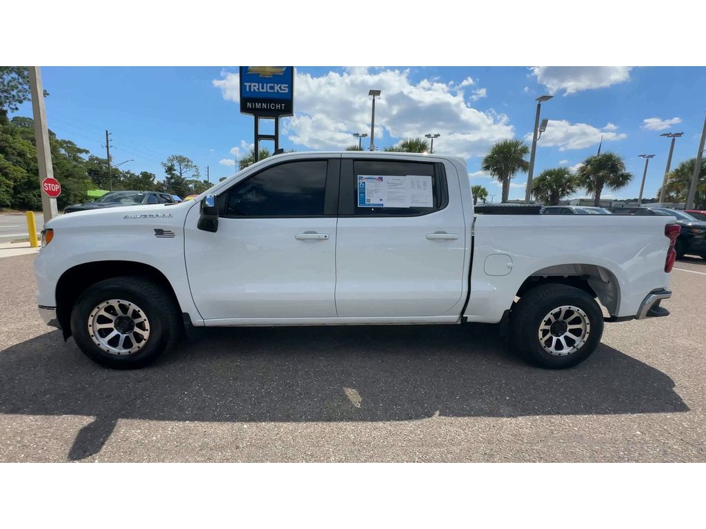 2023 Chevrolet Silverado 1500 LT photo 5