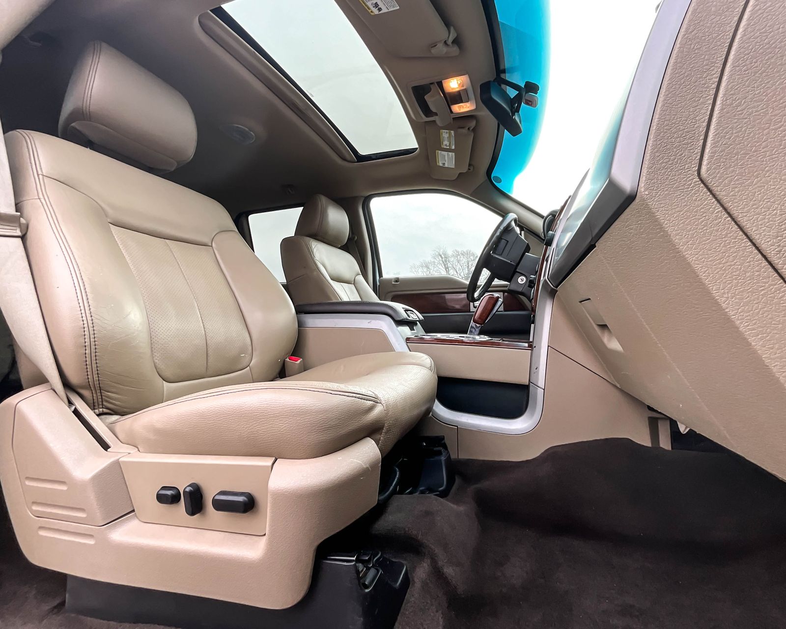 2010 Ford F-150 Lariat photo 15