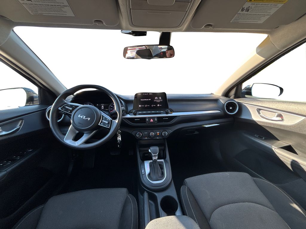 2023 Kia Forte LXS photo 13