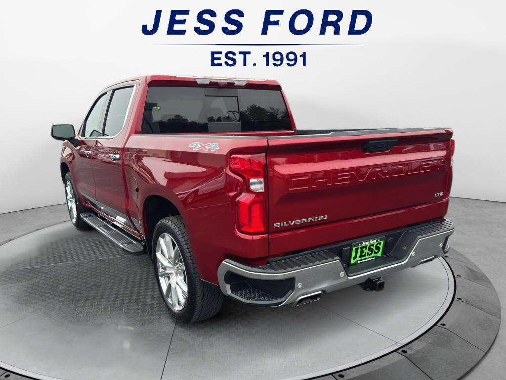 2024 Chevrolet Silverado 1500 LTZ photo 3