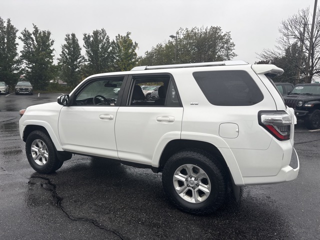 2017 Toyota 4Runner SR5 photo 5