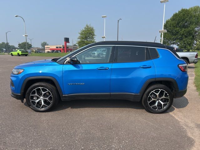 2025 Jeep Compass Limited photo 8