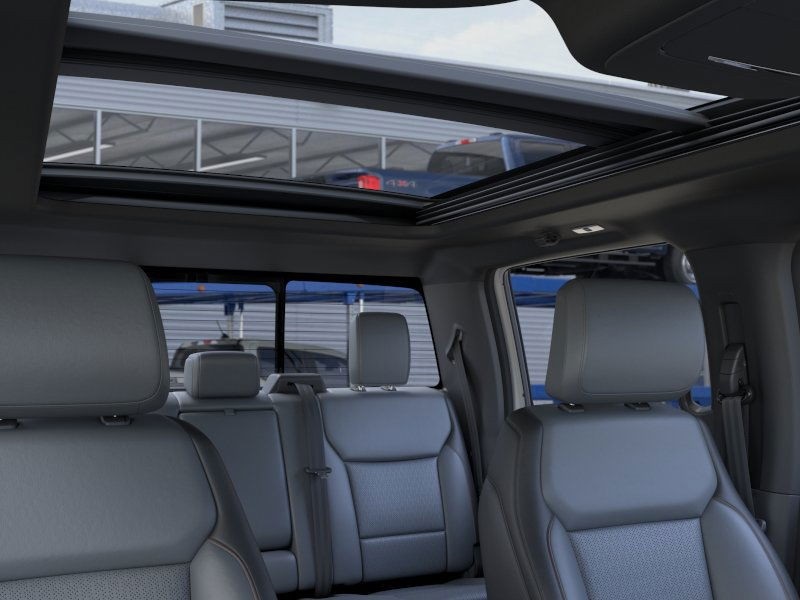 2025 Ford F-150 Lightning Lariat photo 23