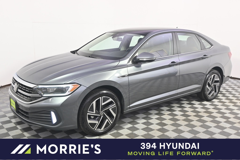 Used 2024 Volkswagen Jetta SEL with VIN 3VWGM7BU7RM098043 for sale in St. Louis Park, Minnesota
