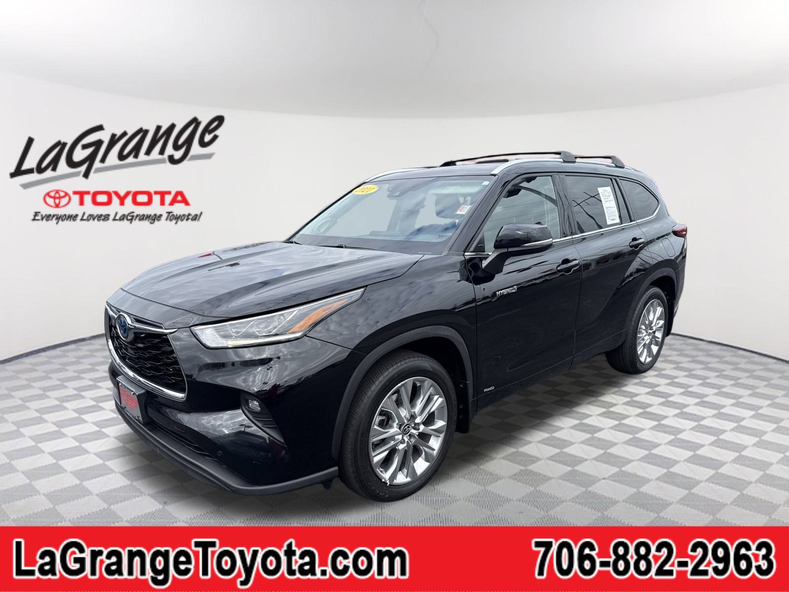 2021 Toyota Highlander Limited's photo