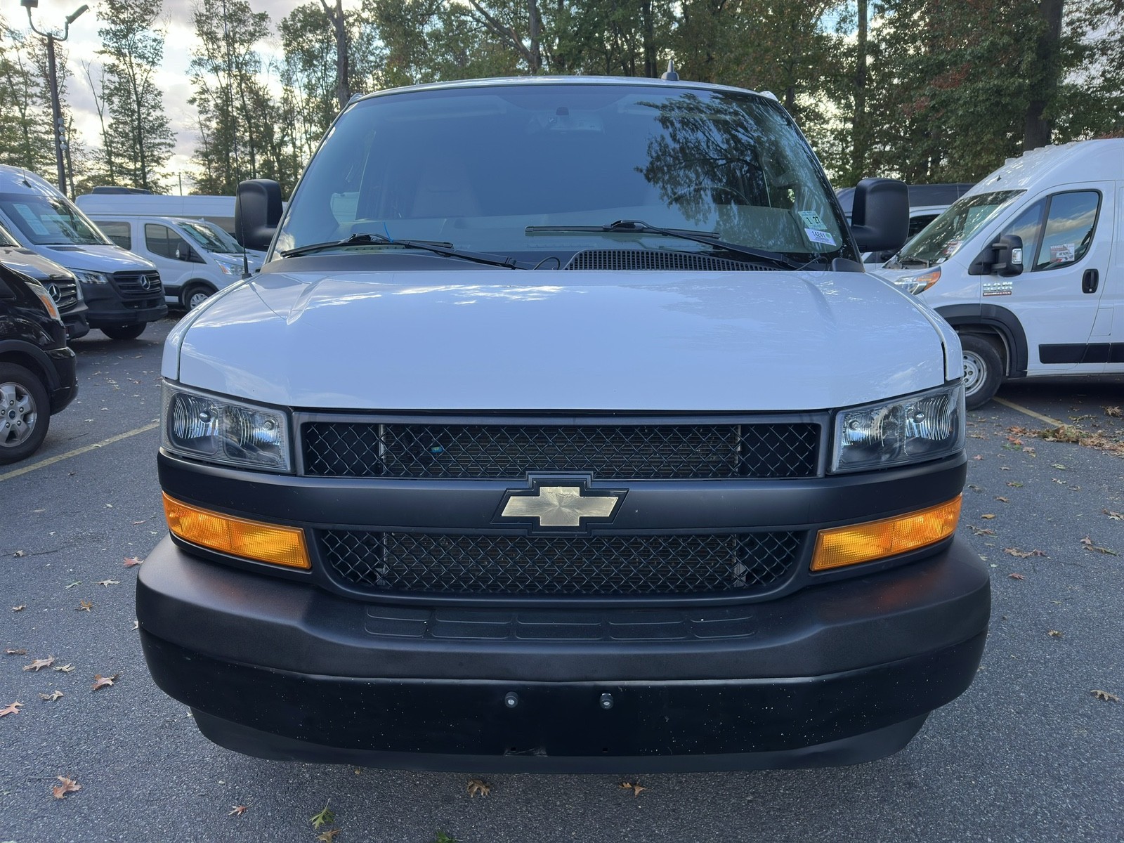 2023 Chevrolet Express Cargo Van 2500 photo 2