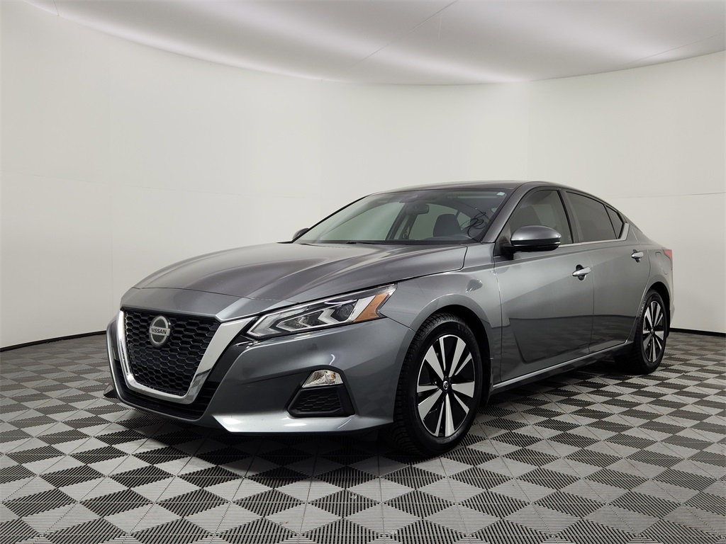 2022 Nissan Altima SV