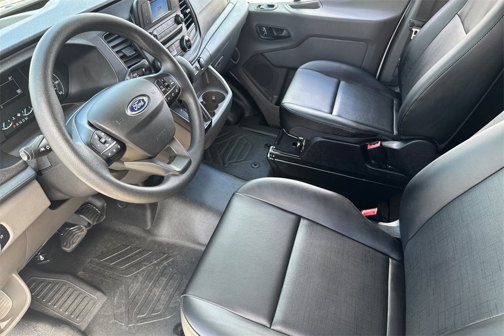 2025 Ford Transit photo 8