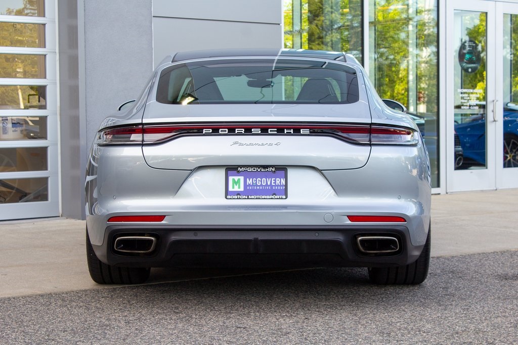 2021 Porsche Panamera 4 photo 9