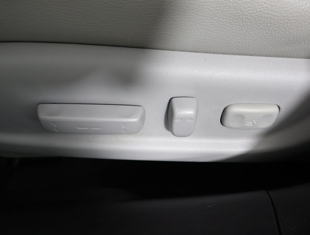 2019 Acura ILX Premium photo 9