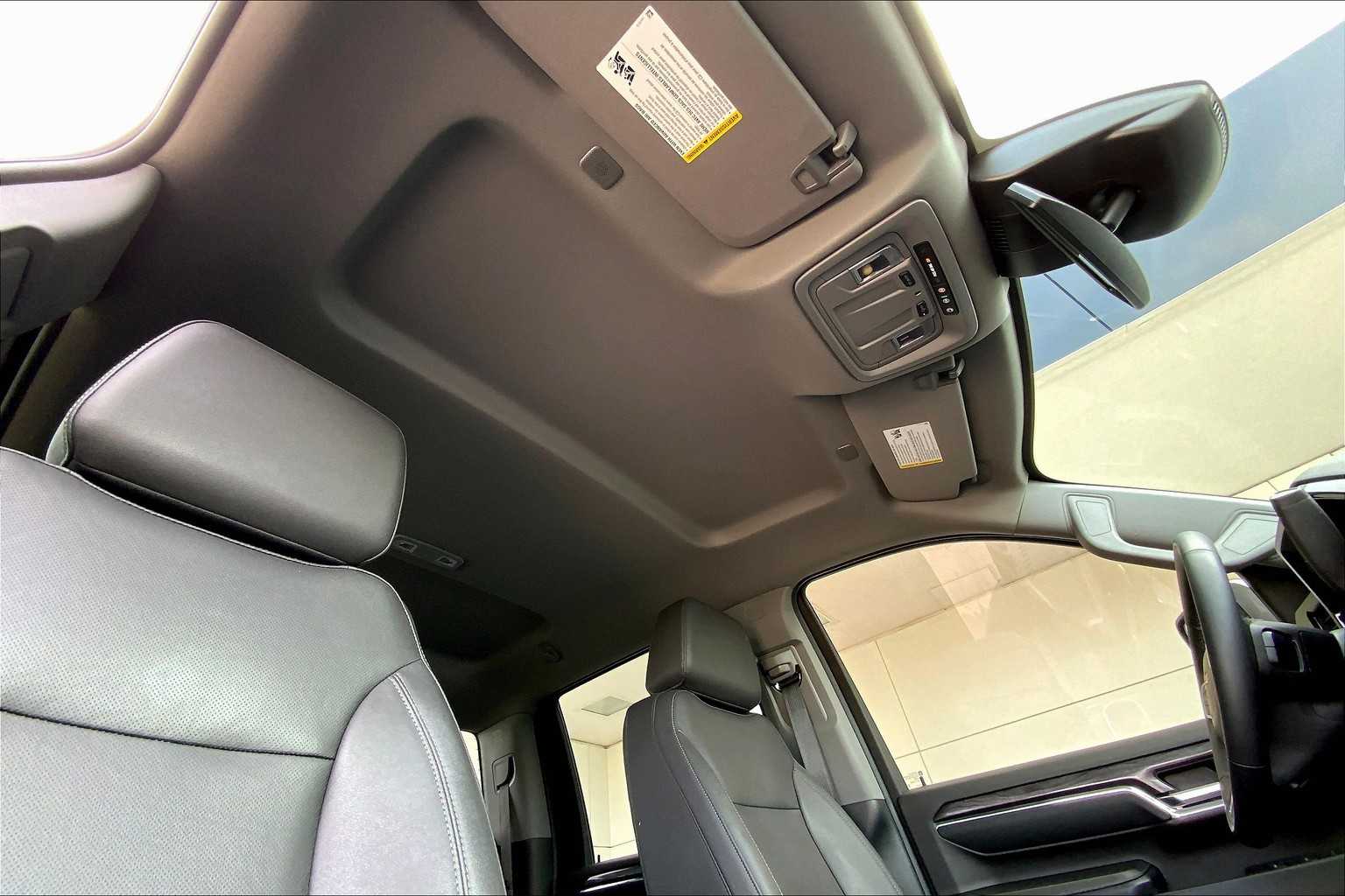 2024 Chevrolet Silverado 2500HD LTZ photo 12
