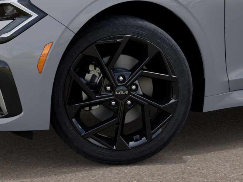 2026 Kia K5 GT-Line photo 8