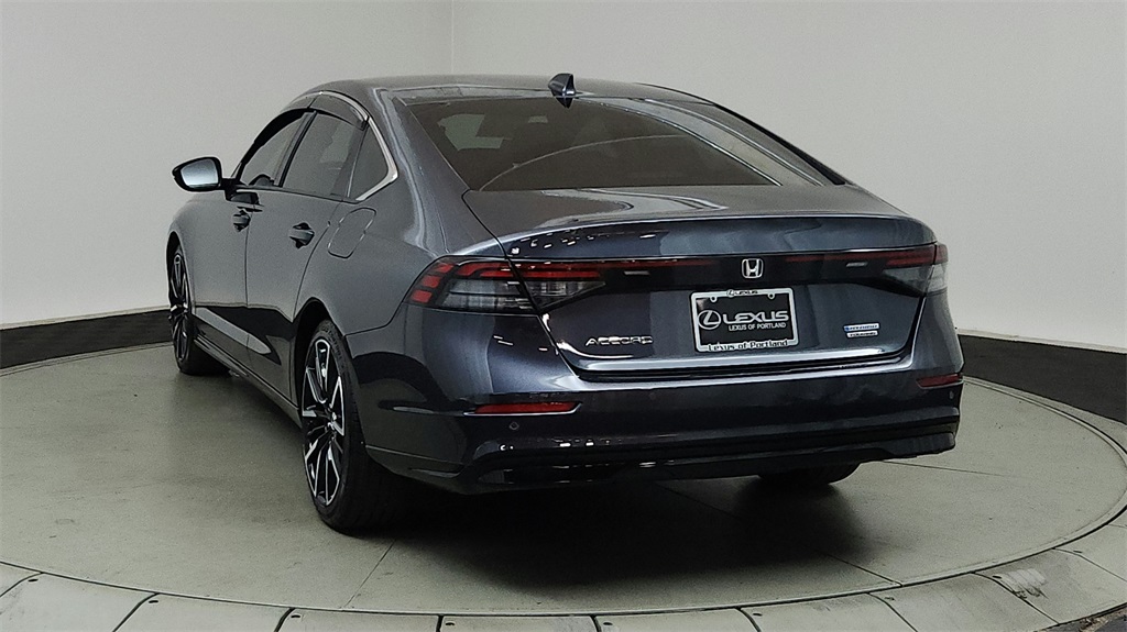 2023 Honda Accord Hybrid Touring photo 4