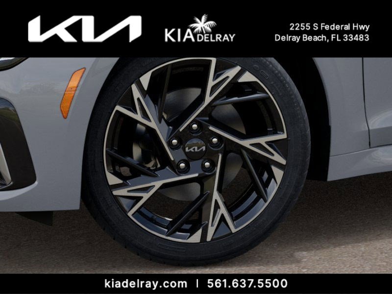 2026 Kia K5 GT-Line photo 9