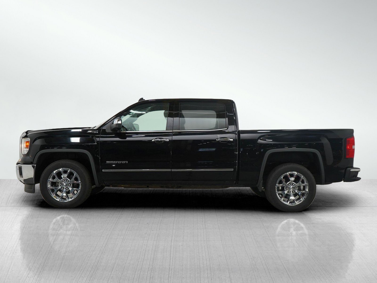 Used 2014 GMC Sierra 1500 SLT with VIN 3GTU2VEC1EG465840 for sale in White Bear Lake, Minnesota