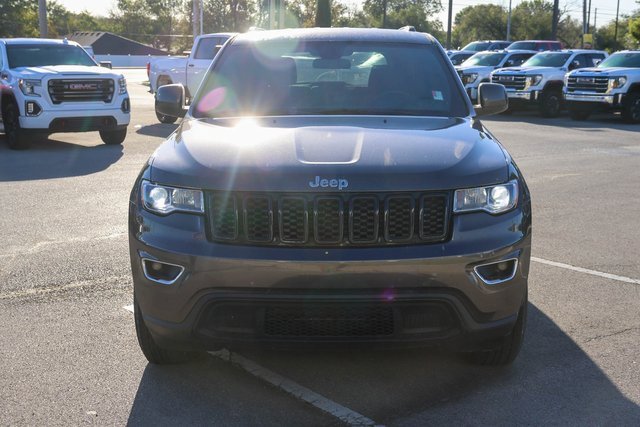 2020 Jeep Grand Cherokee Laredo E photo 2