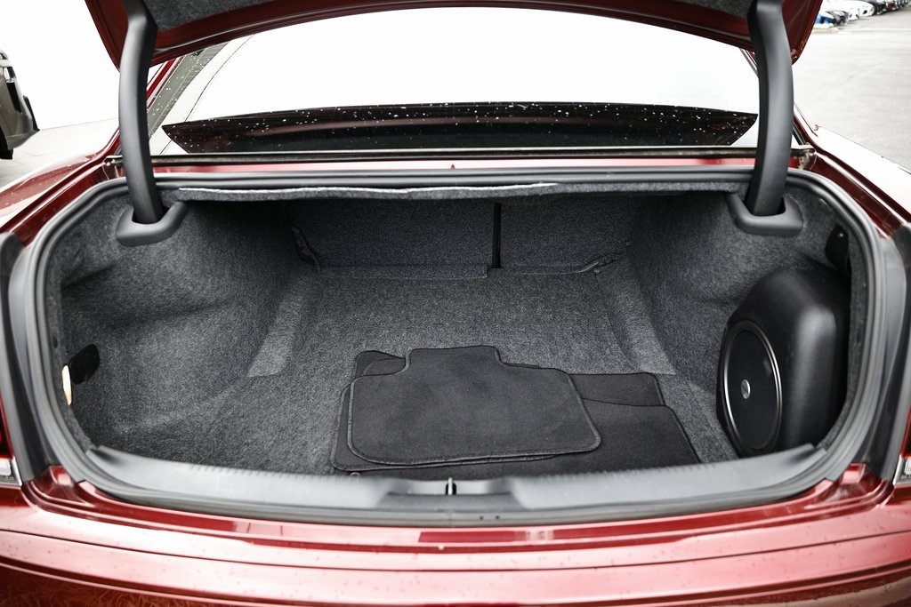 2023 Chrysler 300 S photo 27