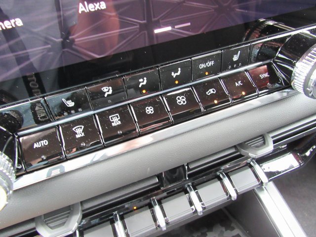 2025 Gmc Canyon Elevation photo 18