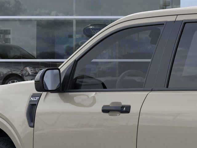 2025 Ford Maverick XLT photo 17