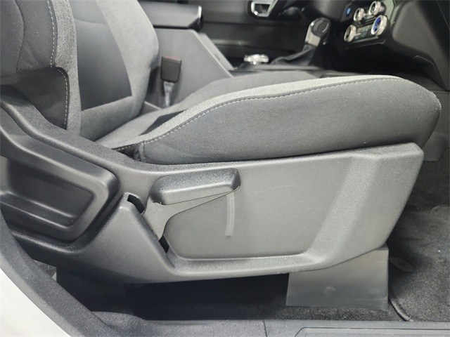 2023 Ford Bronco Base photo 40