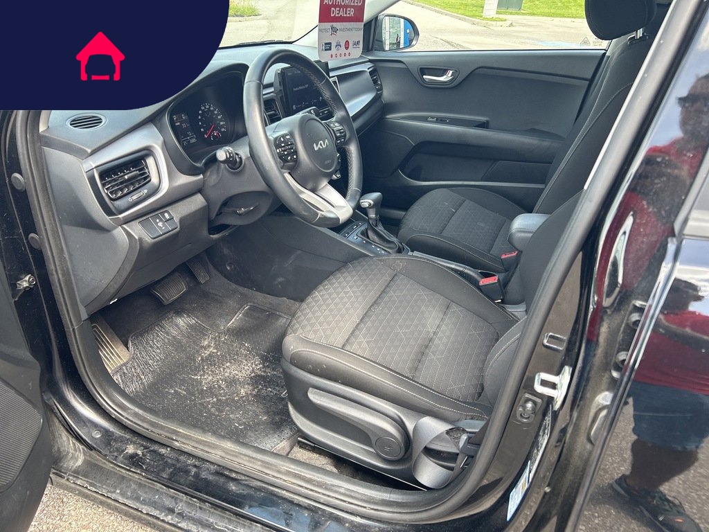2022 Kia Rio 5door LX+ IVT Clean Carfax Hatchback CarDoor