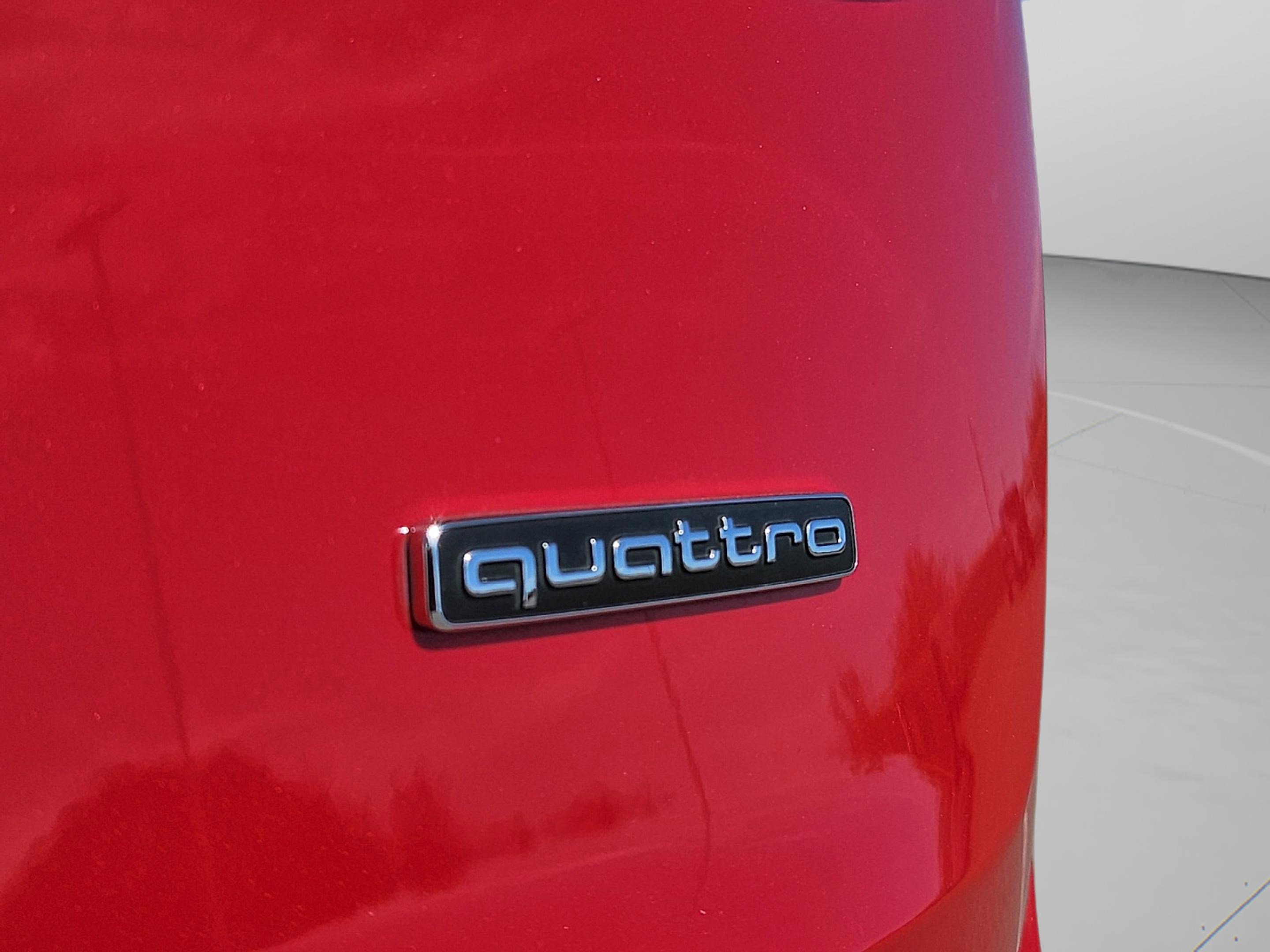 2021 Audi Q7 55 Prestige photo 18