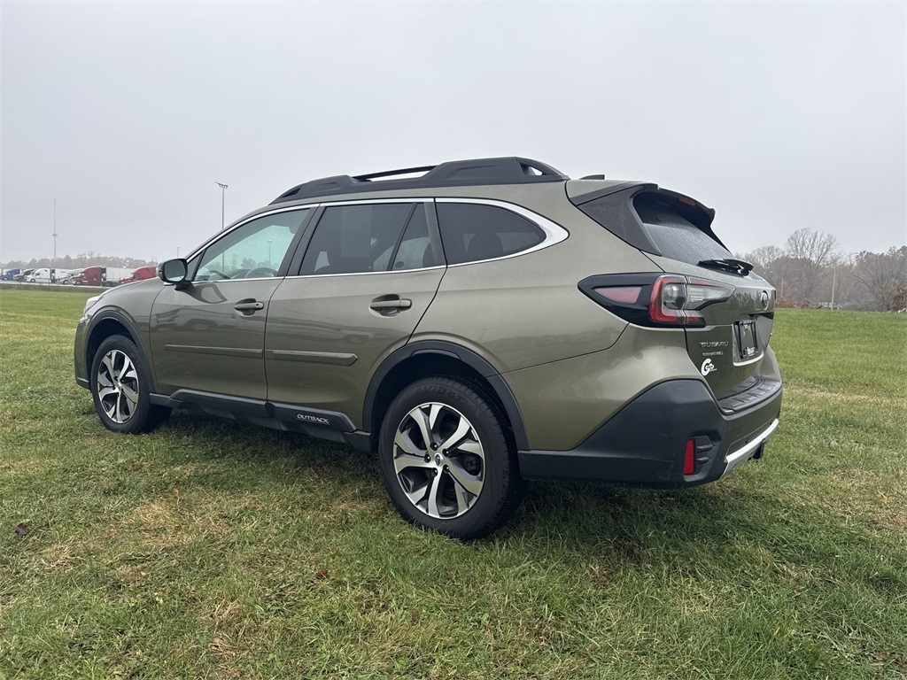 2022 Subaru Outback Limited photo 4