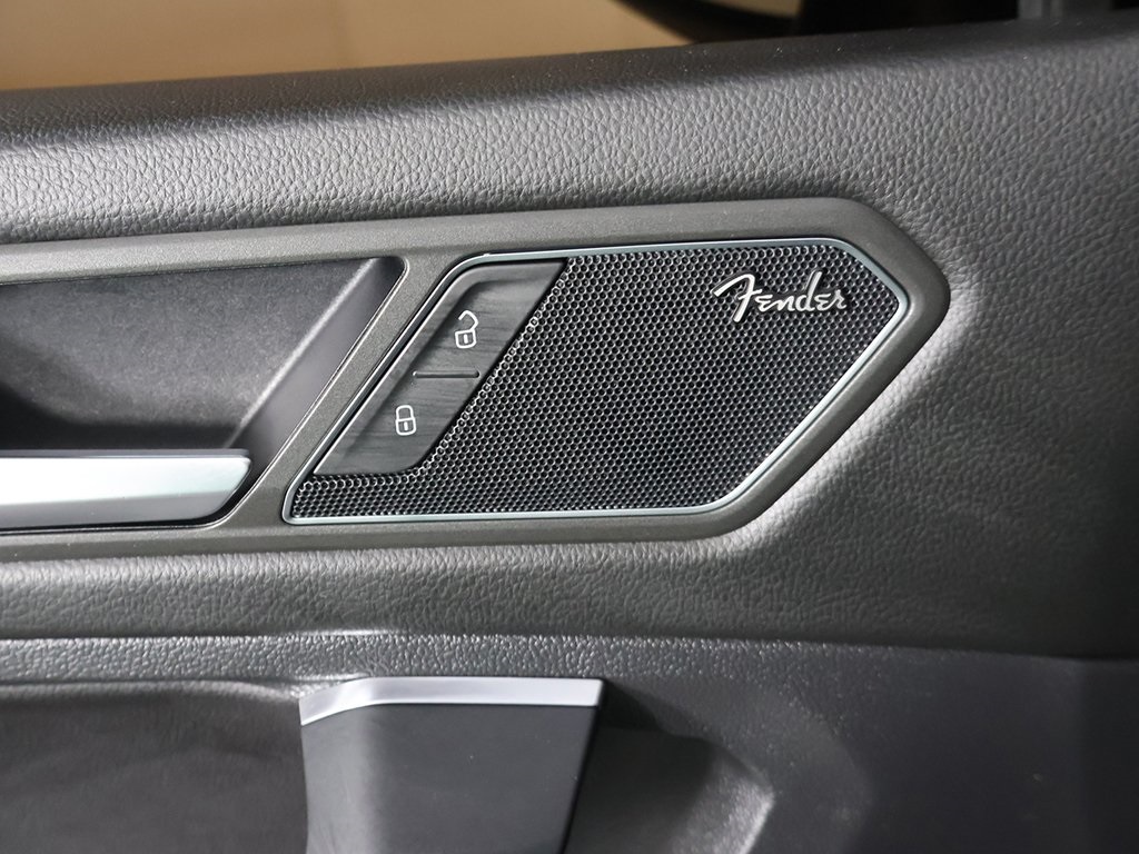 2020 Volkswagen Tiguan SEL Premium R-Line photo 38