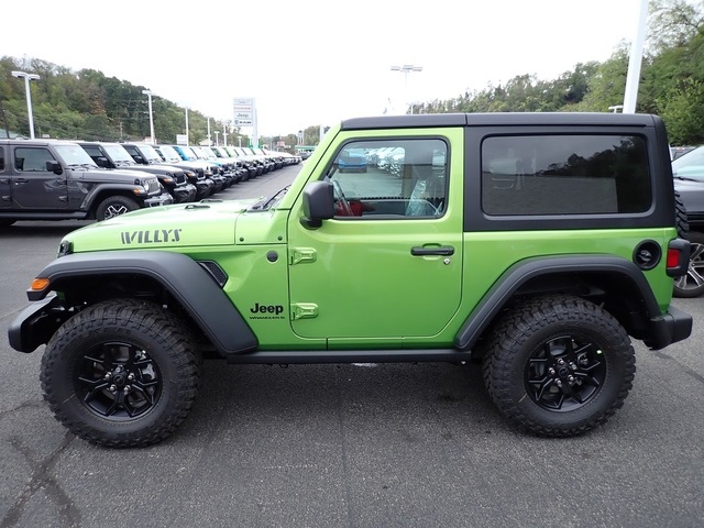 2025 Jeep Wrangler Willys photo 2