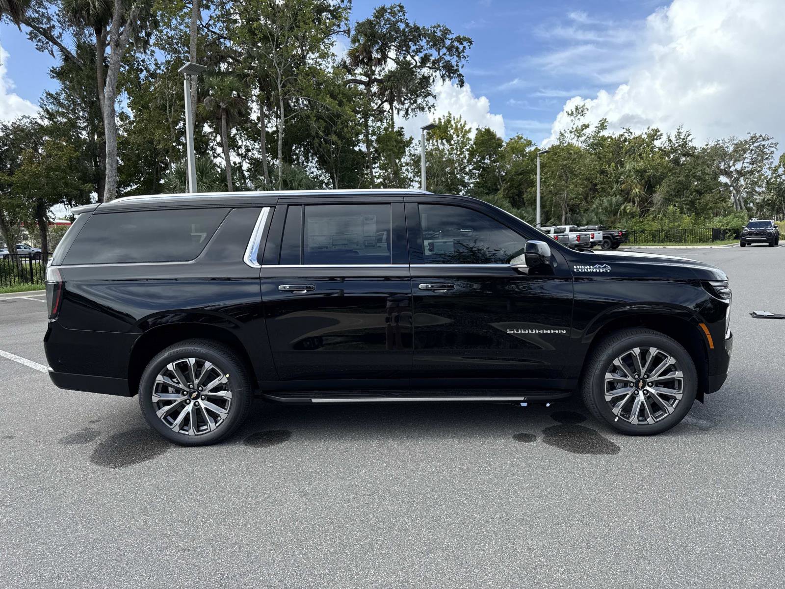 2026 Chevrolet Suburban High Country photo 2