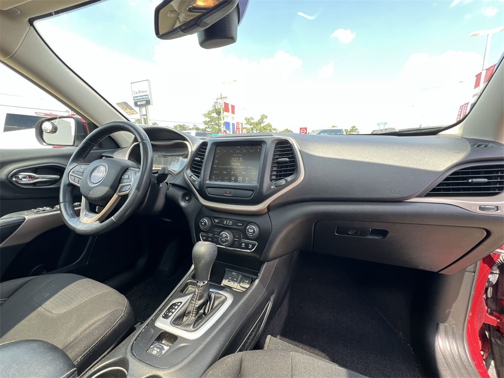 2017 Jeep Cherokee Latitude photo 22