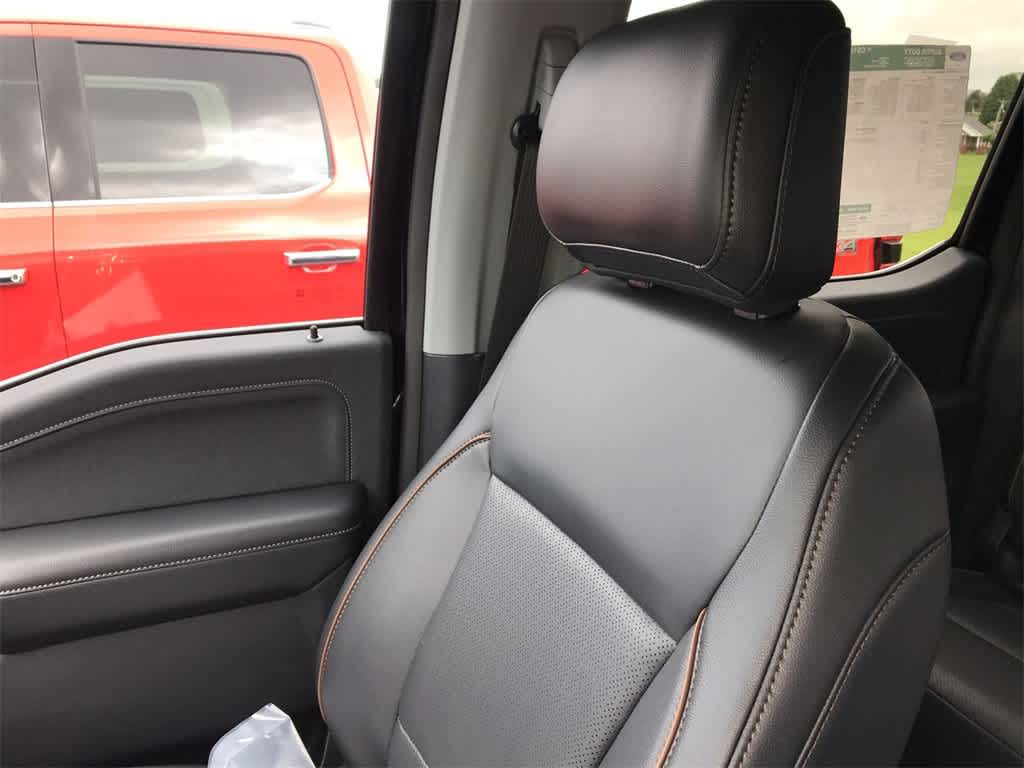 2025 Ford F-250 Lariat photo 22