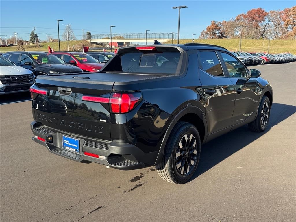 2025 Hyundai Santa Cruz SEL Activity photo 4