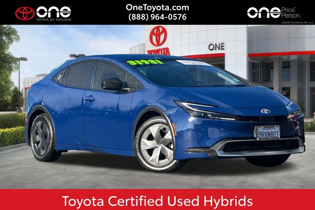 2024 Toyota Prius Prime SE's photo