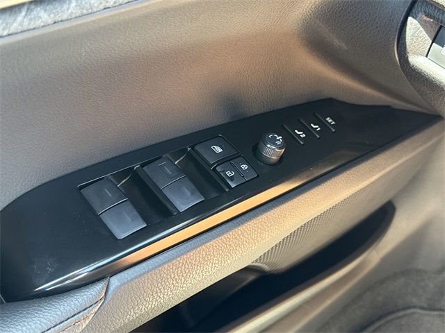 2025 Toyota Camry XLE photo 16