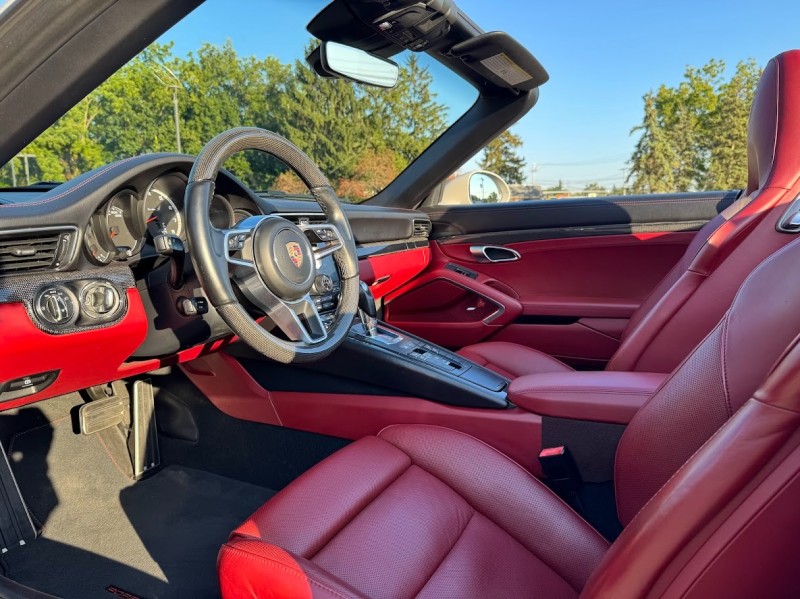 2019 Porsche 911 Turbo photo 17