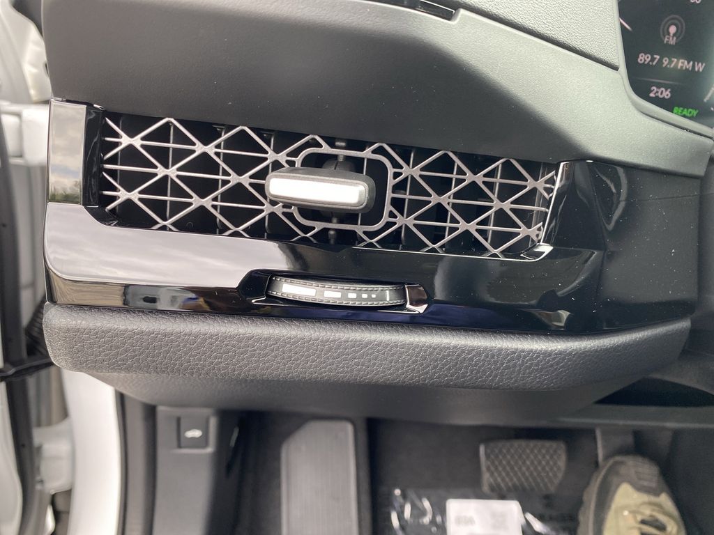 2025 Honda Accord Hybrid Touring photo 21