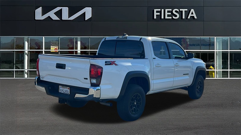 2023 Toyota Tacoma SR5 photo 4