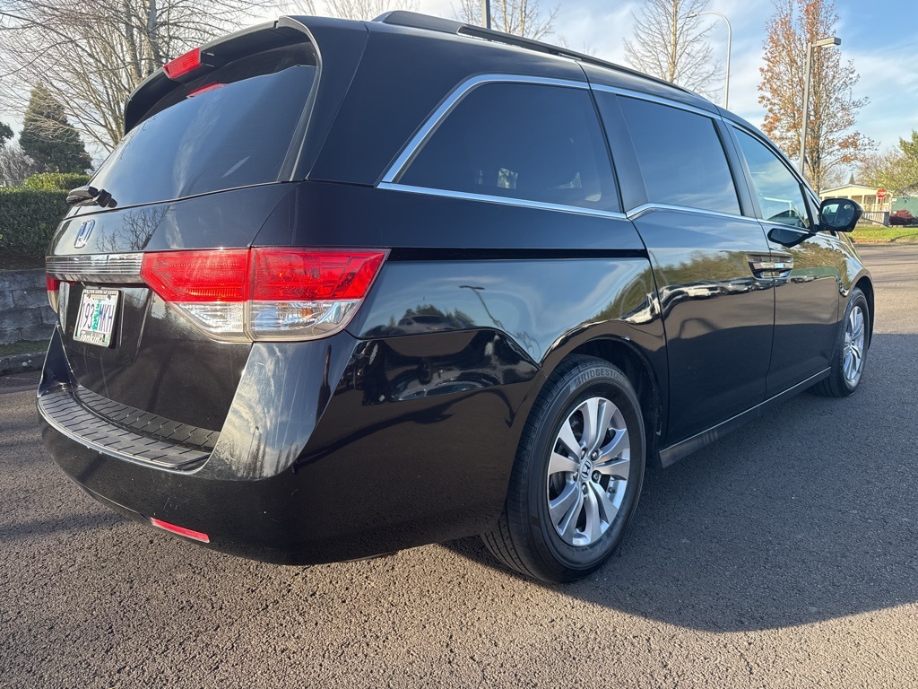 2017 Honda Odyssey EX-L photo 3