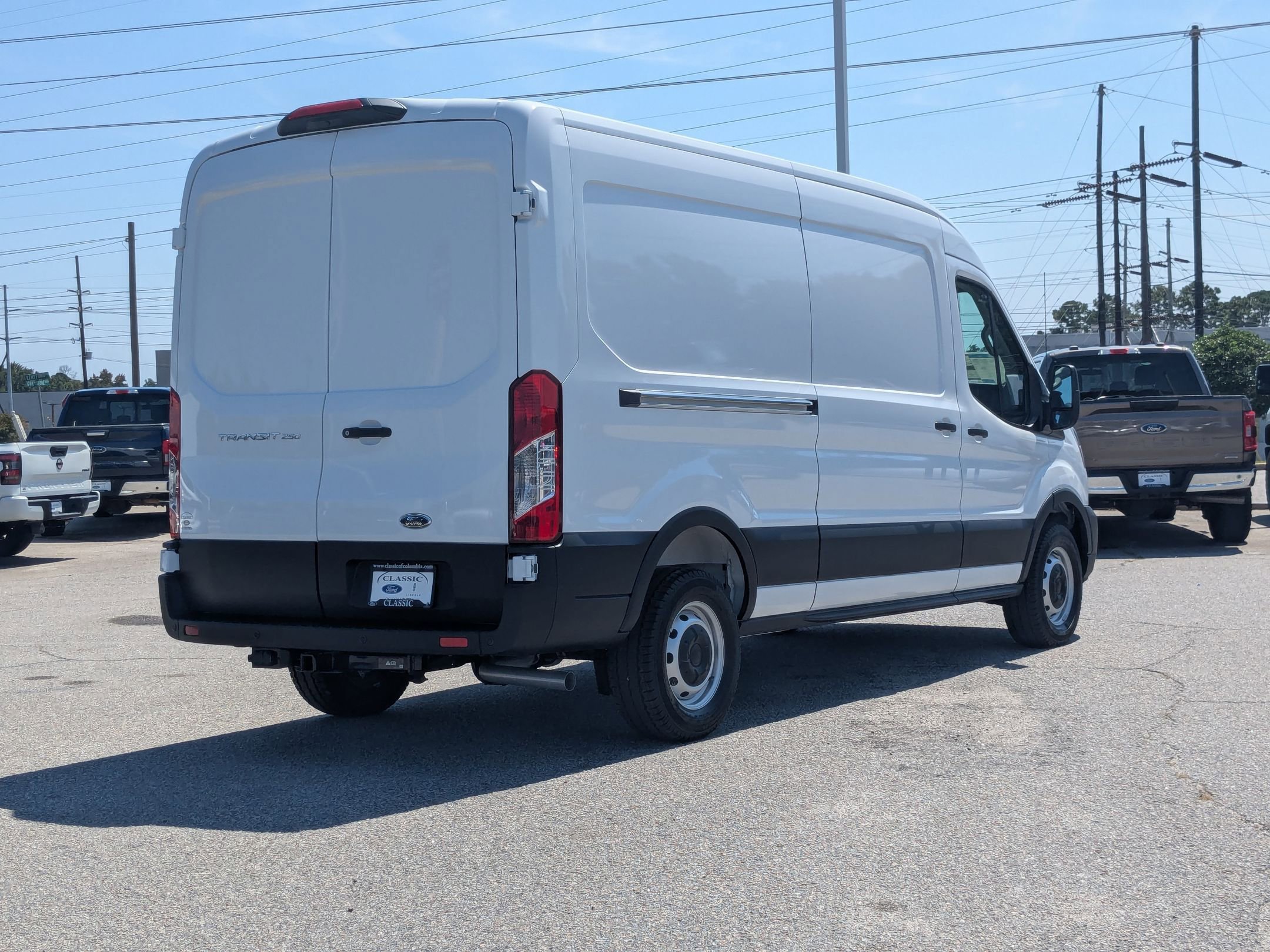 2025 Ford Transit Cargo Van photo 3