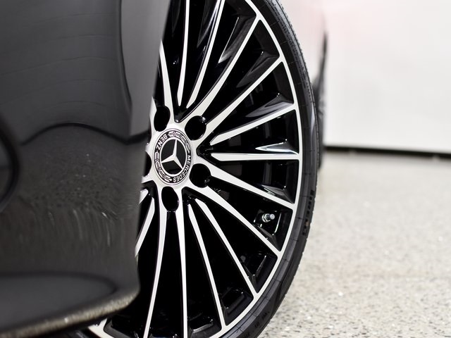 2026 Mercedes Benz C 300 photo 4