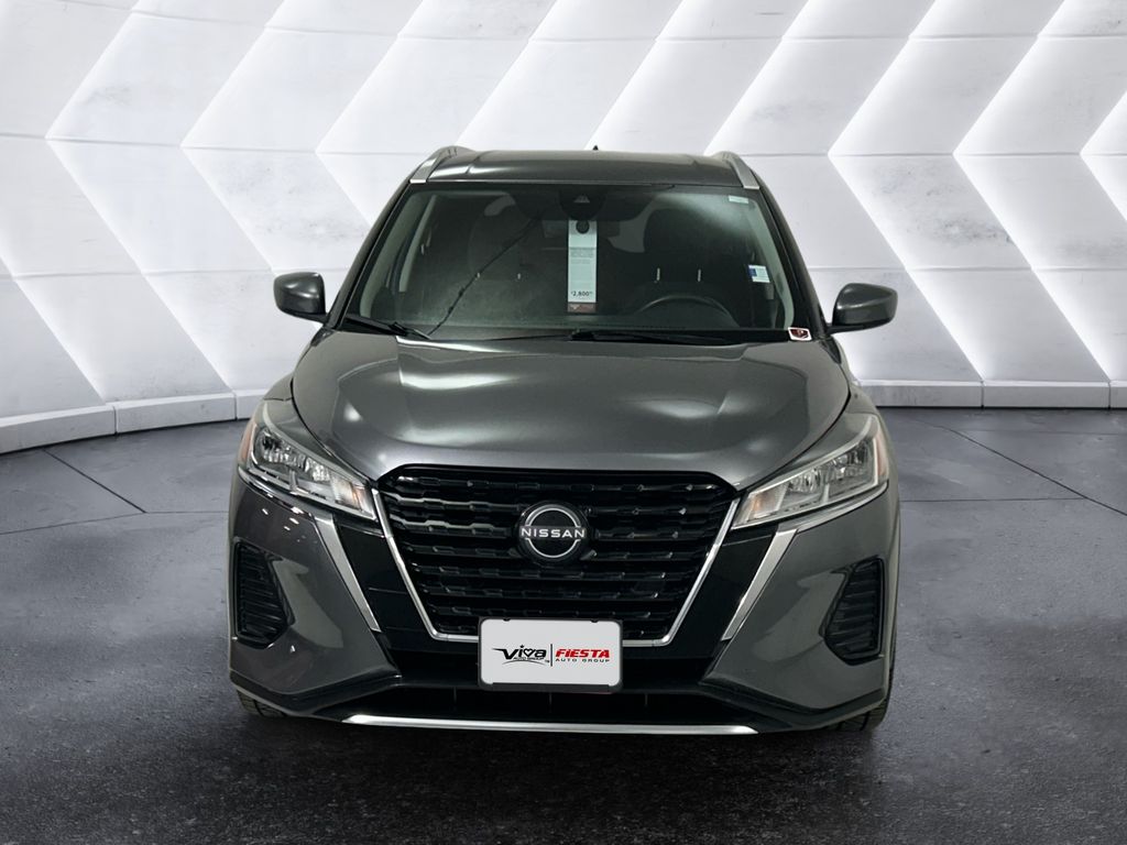 2021 Nissan Kicks SV photo 2