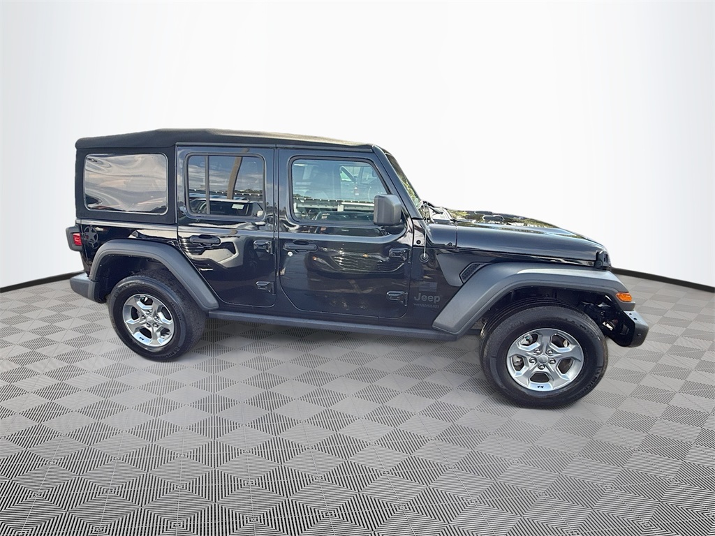 2021 Jeep Wrangler Unlimited Freedom photo 4